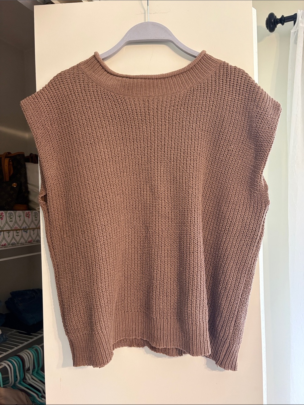 Classic Sleeveless Knit Sweater in Mauve Brown